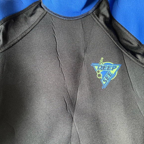Deep See Long Sleeve Youth Wetsuit Medium - Picture 4 of 7